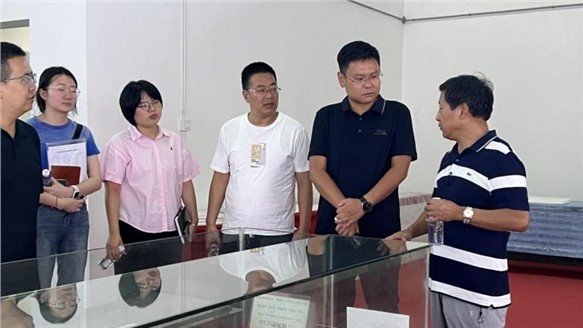 市工信局张自亮副局长一行莅临调研888集团电子游戏